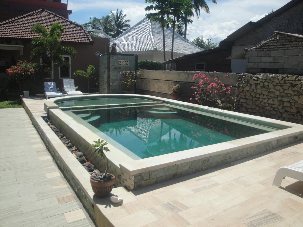 Kuta Bay Homestay Exterior photo